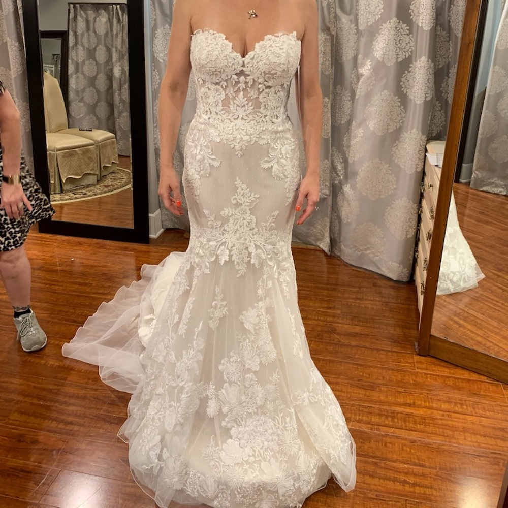 Justin Alexander wedding dress - Picture 1 of 2